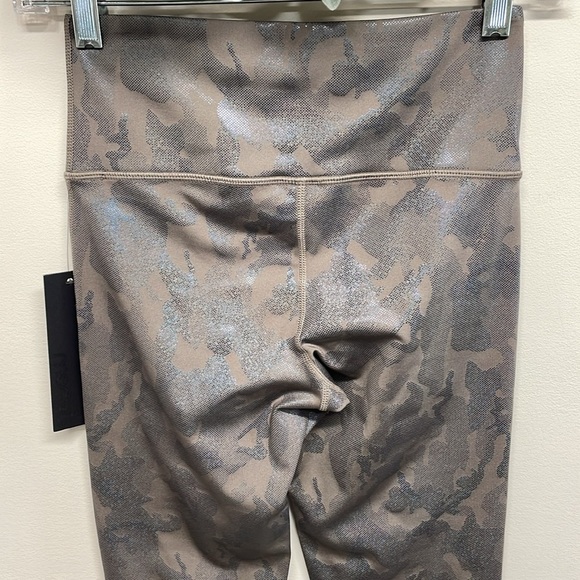 NWT Mono B Camo Holographic Microdot High Waist Leggings APH3037B Size XS - Picture 5 of 16